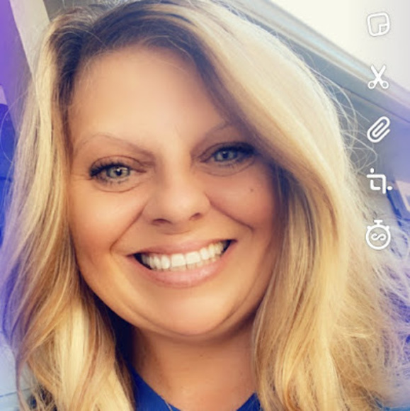 Meet your Posher, Ruth - Picture 1 of 1